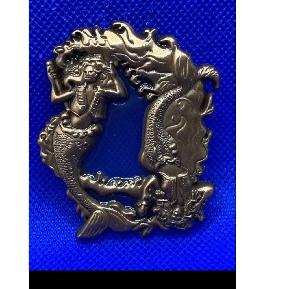 2017 WDI 50th anniversary Pirates of the Caribbean Disney pin very RARE LARGE